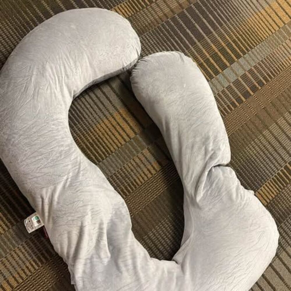 Momcozy pregnancy pillow
